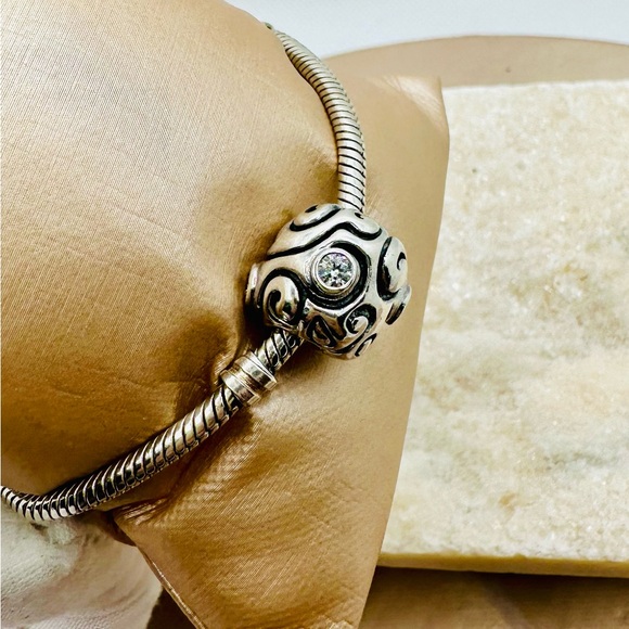 EUC Pandora 790869CZ Sterling Silver Large Day Dream Charm w/ Clear Zirconia - Picture 3 of 13